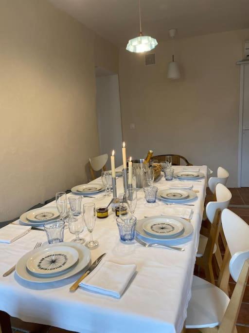 Le Nomade En Provence Bed and Breakfast Bouchet  Buitenkant foto