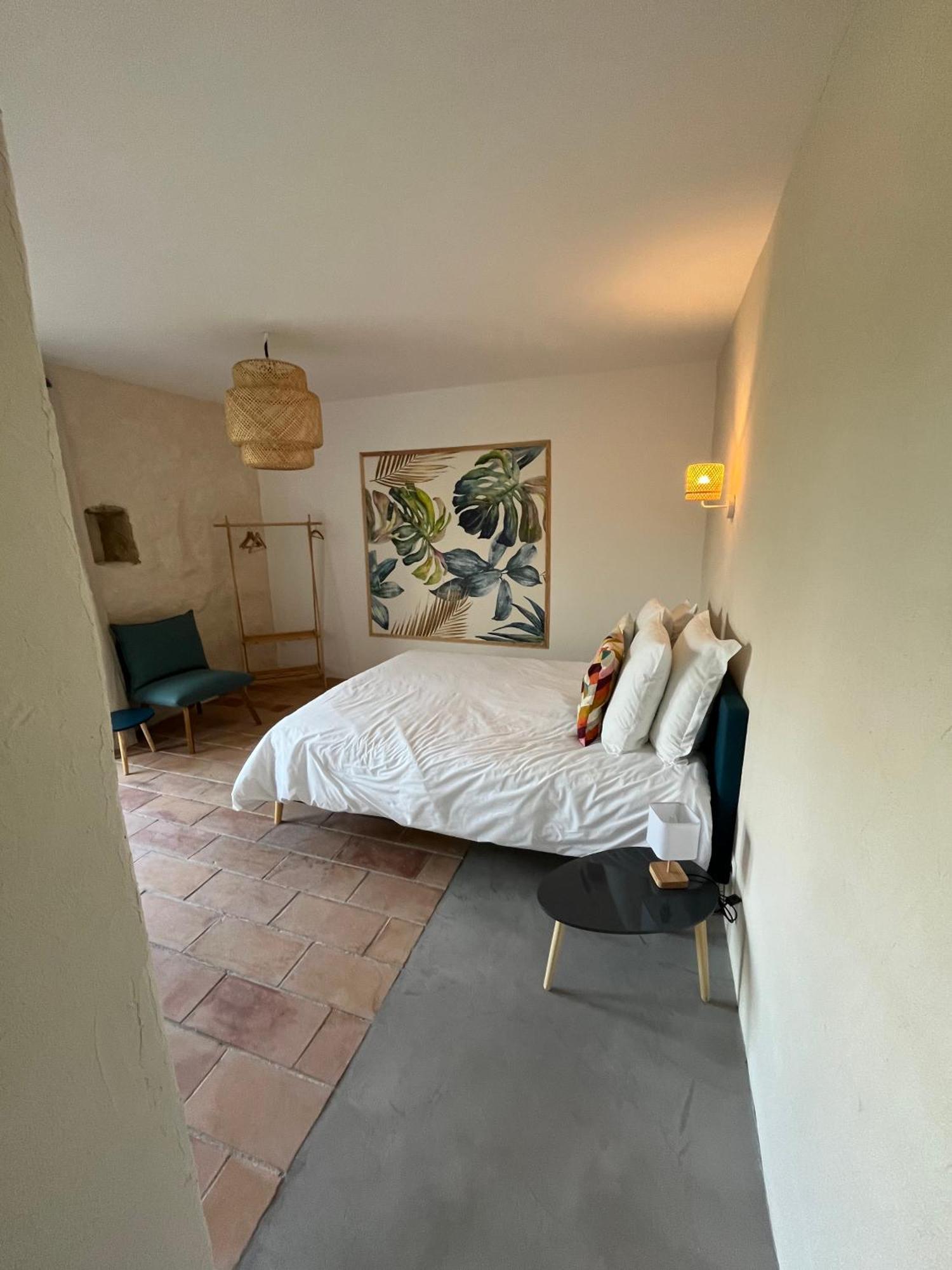 Le Nomade En Provence Bed and Breakfast Bouchet  Buitenkant foto
